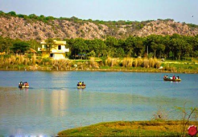 Delhi to Damdama Lake