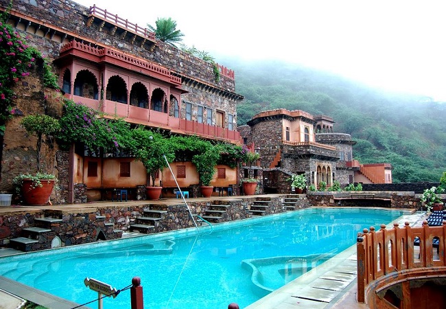Neemrana One Day Trip